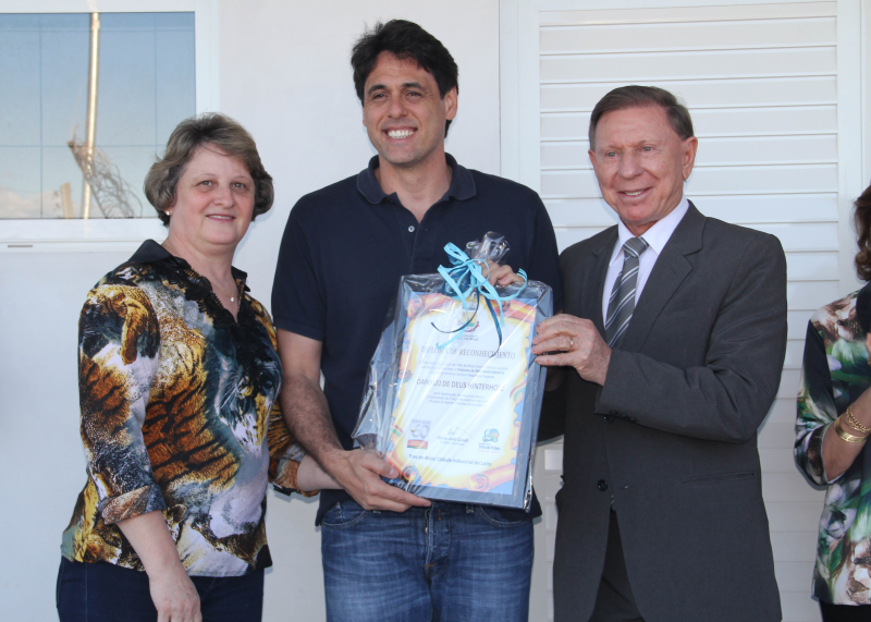 PRAÇA DE RECREAÇÃO E LAZER DO BAIRRO ORIENTAL É INAUGURADA 